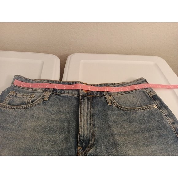 Women's Forever 21 Premium High-rise Distressed Cut Off Shorts Size 29 - Picture 7 of 8